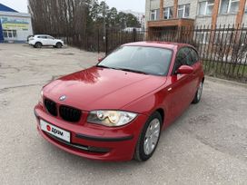  3  BMW 1-Series 2009 , 700000 , 