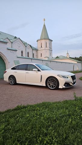 Toyota Crown 2018 , 3280000 , -