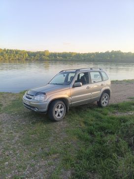 SUV   Chevrolet Niva 2013 , 600000 , 