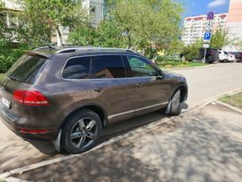 SUV   Volkswagen Touareg 2014 , 2300000 , 
