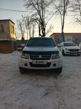 SUV   Suzuki Grand Vitara 2011 , 920000 , 