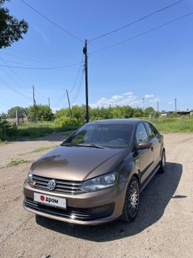  Volkswagen Polo 2016 , 825000 , 