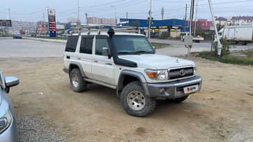 SUV   Toyota Land Cruiser 2011 , 6500000 , 