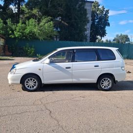    Toyota Gaia 2000 , 685000 , 