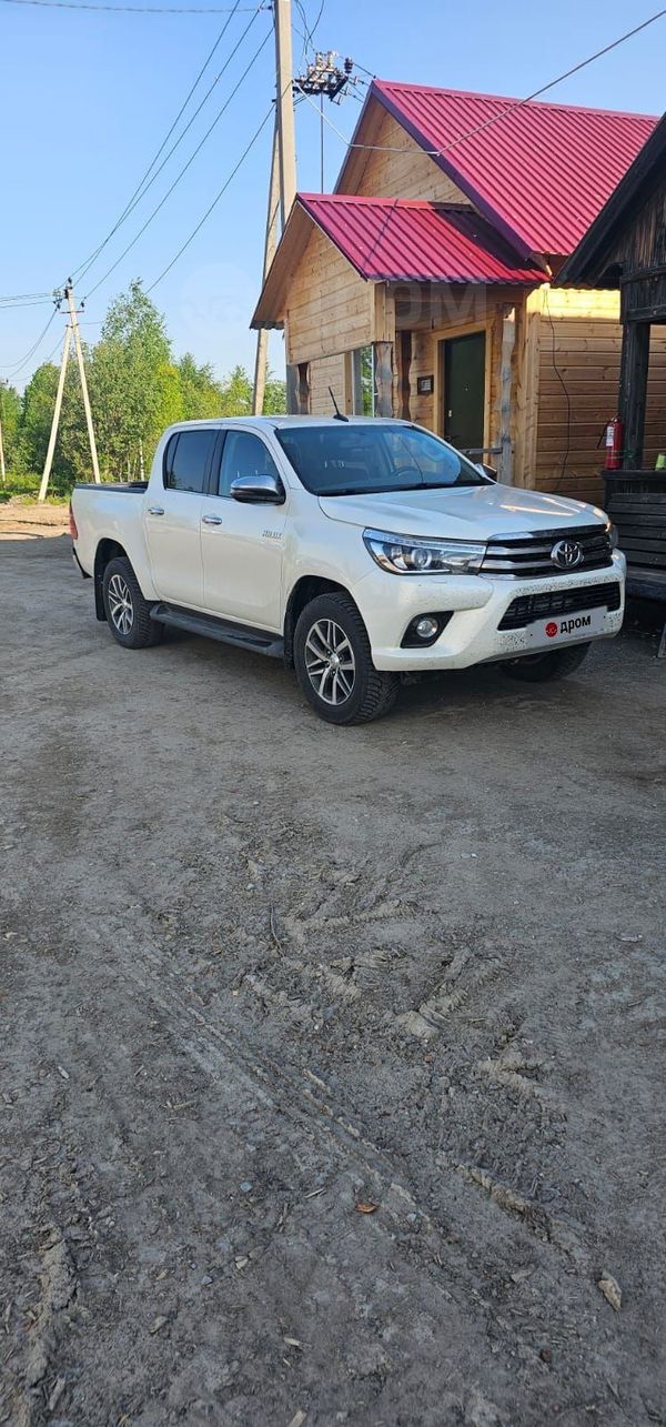  Toyota Hilux 2019 , 4000000 , 