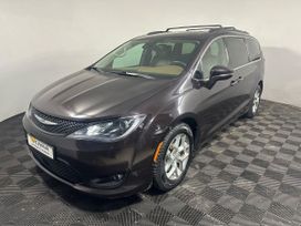    Chrysler Pacifica 2017 , 2170000 , 