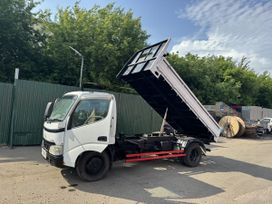  Hino Dutro 2004 , 2990000 , 