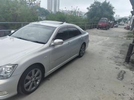  Toyota Crown 2004 , 1100000 , 