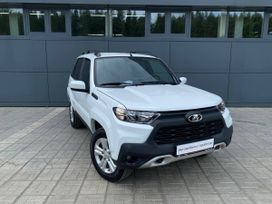 SUV      2023 , 1350000 , 