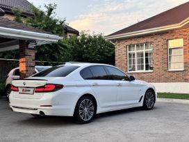  BMW 5-Series 2018 , 3500000 , --
