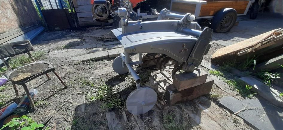  Mitsubishi CT700 2000 , 160000 , 