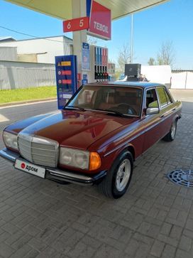  Mercedes-Benz Mercedes 1984 , 300000 , -
