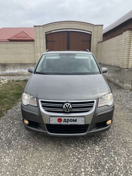    Volkswagen Touran 2009 , 795000 , -