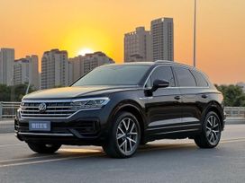 SUV   Volkswagen Touareg 2021 , 4500000 , 