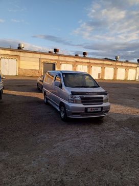    Nissan Elgrand 2000 , 800000 , 