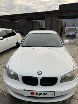 3  BMW 1-Series 2011 , 950000 , 