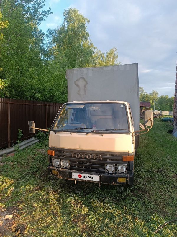    Toyota Dyna 1990 , 1050000 , 