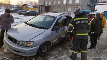    Toyota Ipsum 1996 , 200000 , 