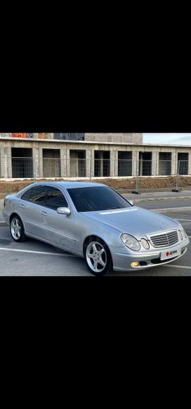  Mercedes-Benz E-Class 2002 , 990000 ,  