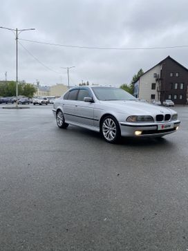  BMW 5-Series 2000 , 750000 , 